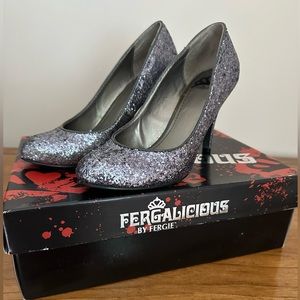 Fergalicous Silver Sequence Pumps 4” Heels Size 7M